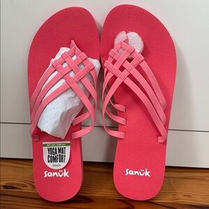 Sanuk yoga mat sugar coral sandals, NWT pink flip flops, strappy pink sandals